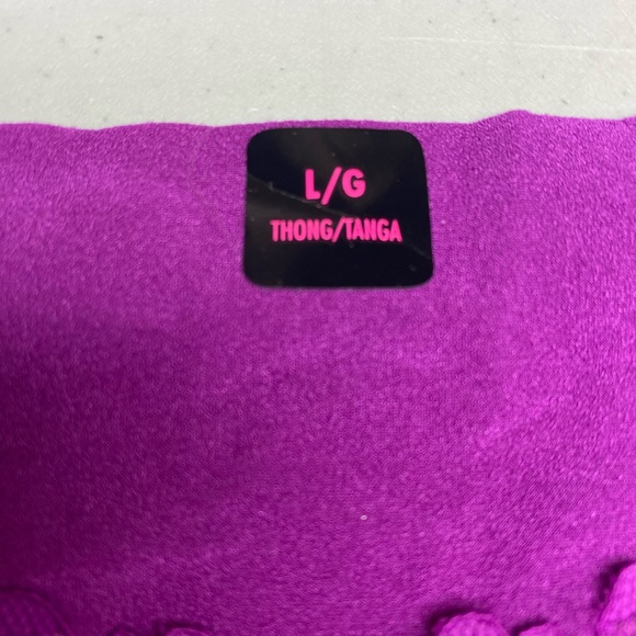 NWT LS MAGENTA  Lacy Thong, L - Picture 2 of 4